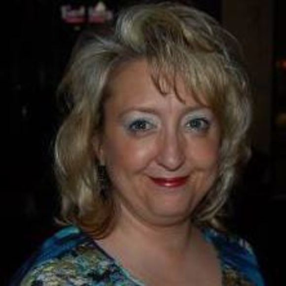 Meet your Posher, Holly - Picture 1 of 1